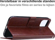 iPhone 12 Hoesje Bookcase Cover met Kaarthouder - Bruin