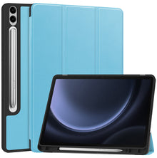 Samsung Galaxy Tab S9 FE Plus Trifold Bookcase Hoes met Penhouder voor S Pen - Lichtblauw